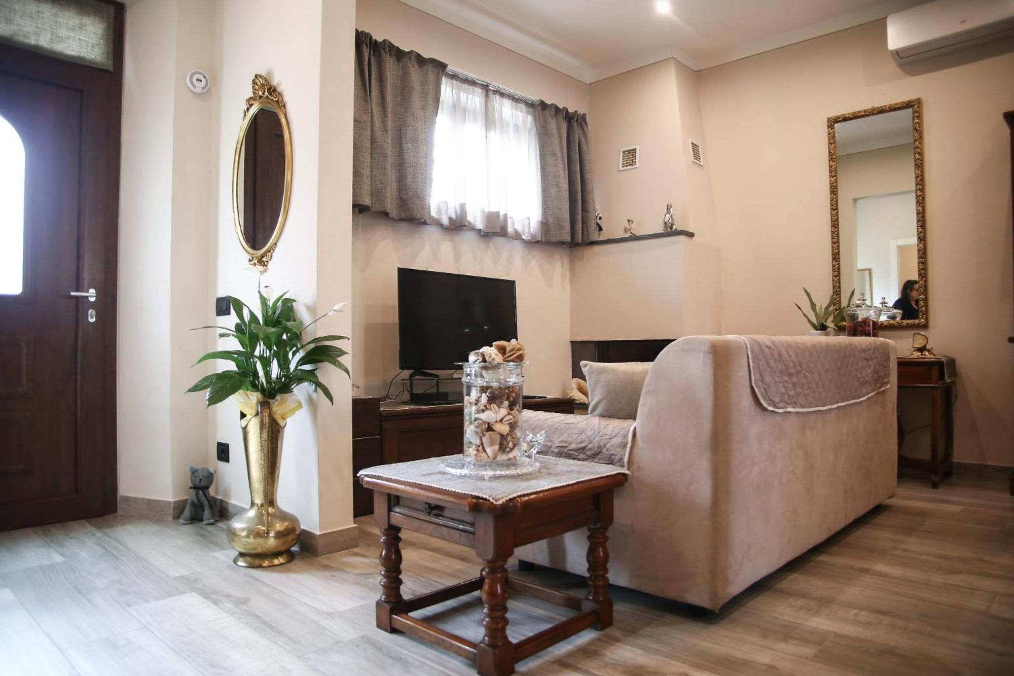 Apartment Mira